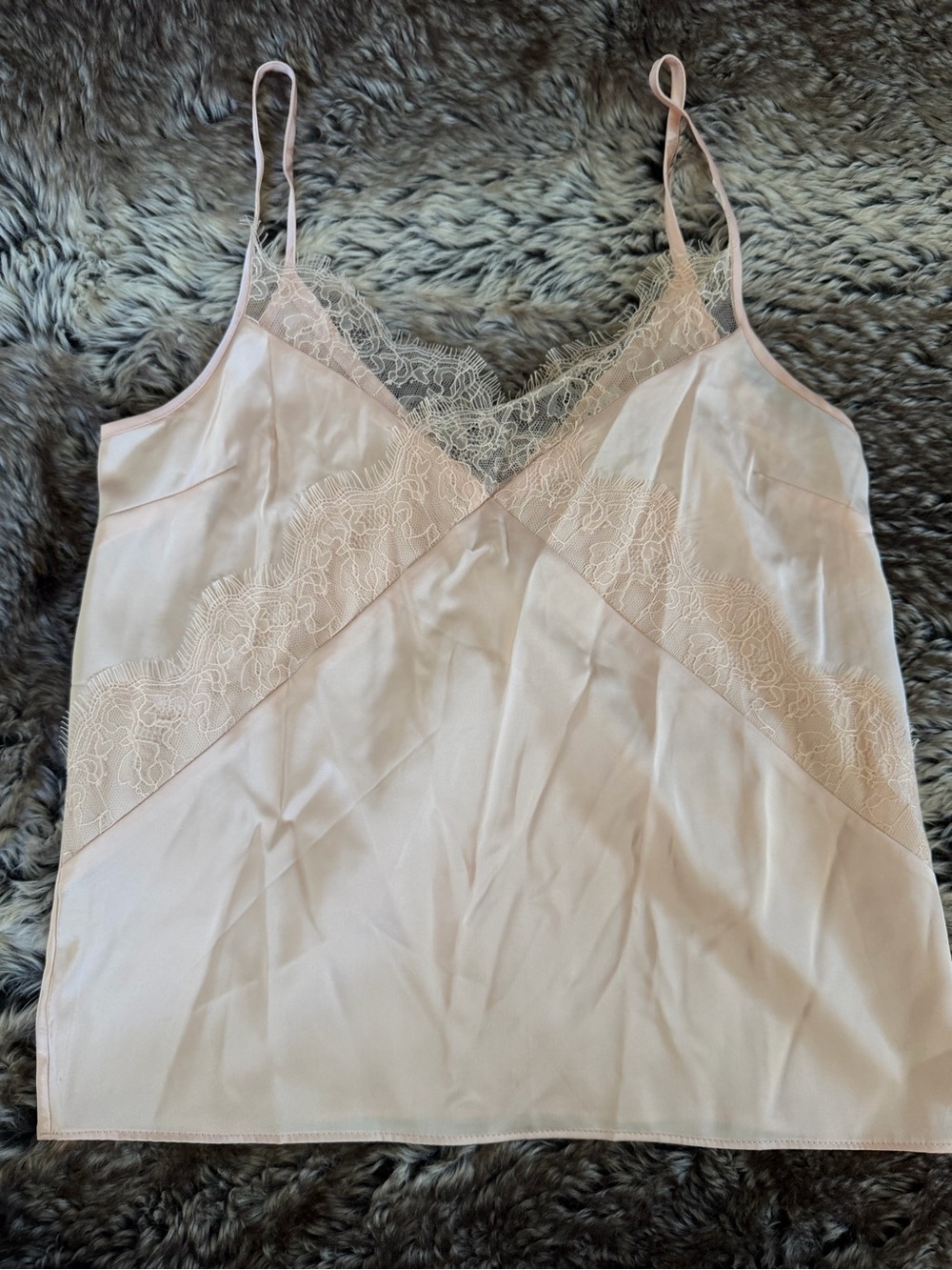 Forever 21 Delicate Lace Trim Camisole - Light Blush